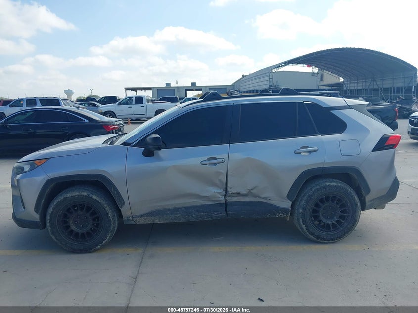 TOYOTA RAV4 - zdjęcie 14