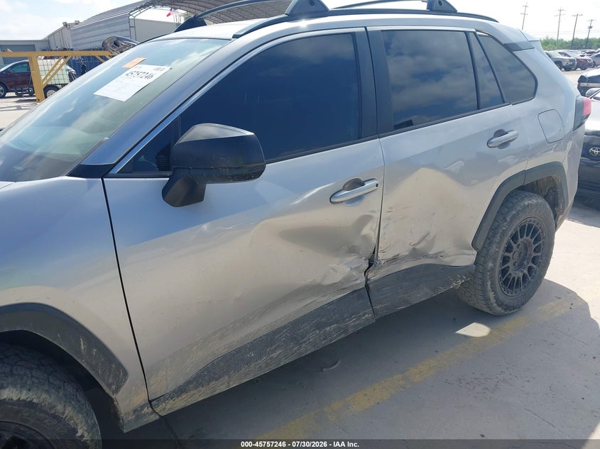 TOYOTA RAV4 - zdjęcie 6