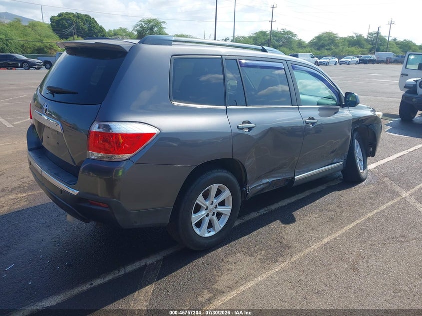 Vin: 5tdzk3eh7ds102352, lot: 46256026, toyota highlander base plus v6/base v6/se v6 20134