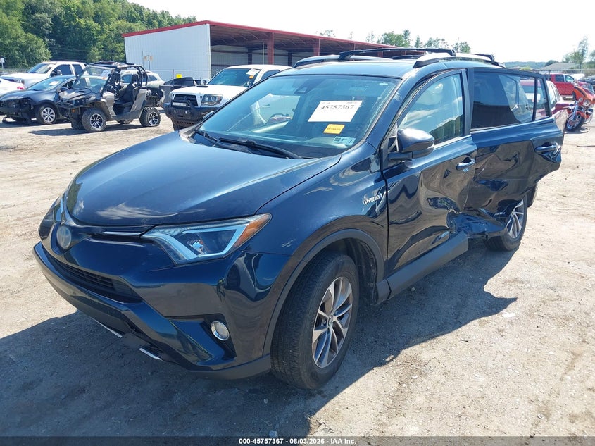 2017 Toyota RAV 4, Оба бока, IAAI, VIN JTMRJREV2HD137958 — фото 2