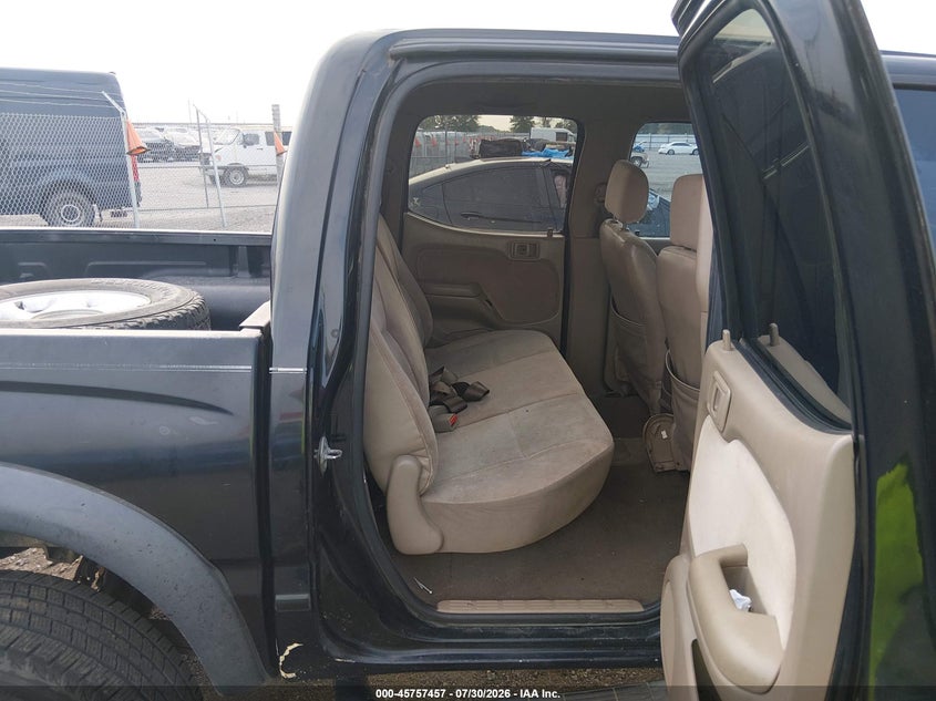 2004 TOYOTA TACOMA auction photo 8