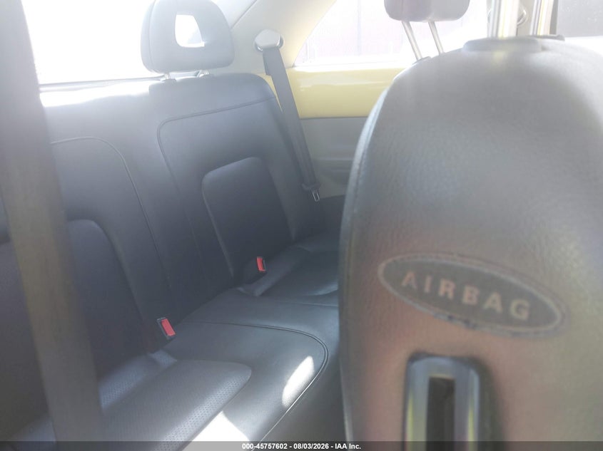 1999 VOLKSWAGEN NEW BEETLE auction photo 8