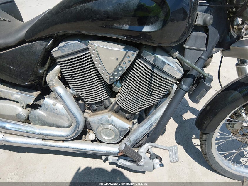 2004 VICTORY MOTORCYCLES VEGAS auction photo 8