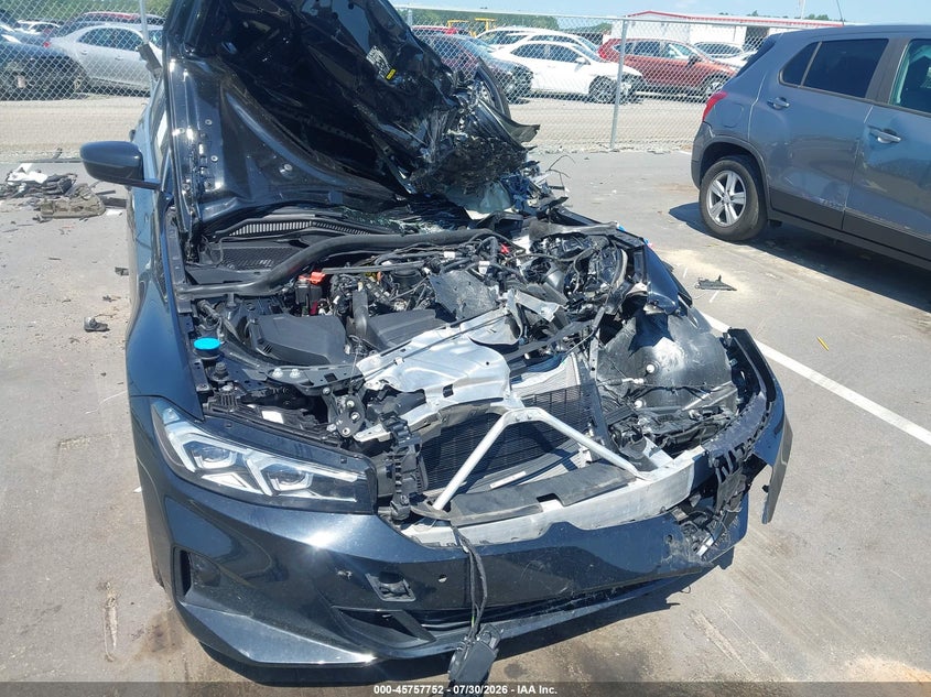 BMW 330I - zdjęcie 6