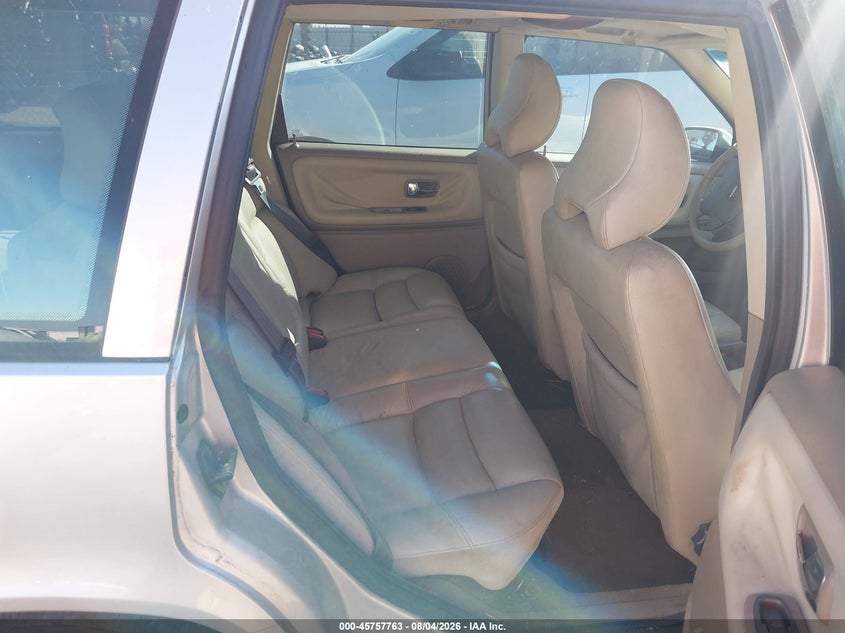 1999 VOLVO V70 auction photo 8