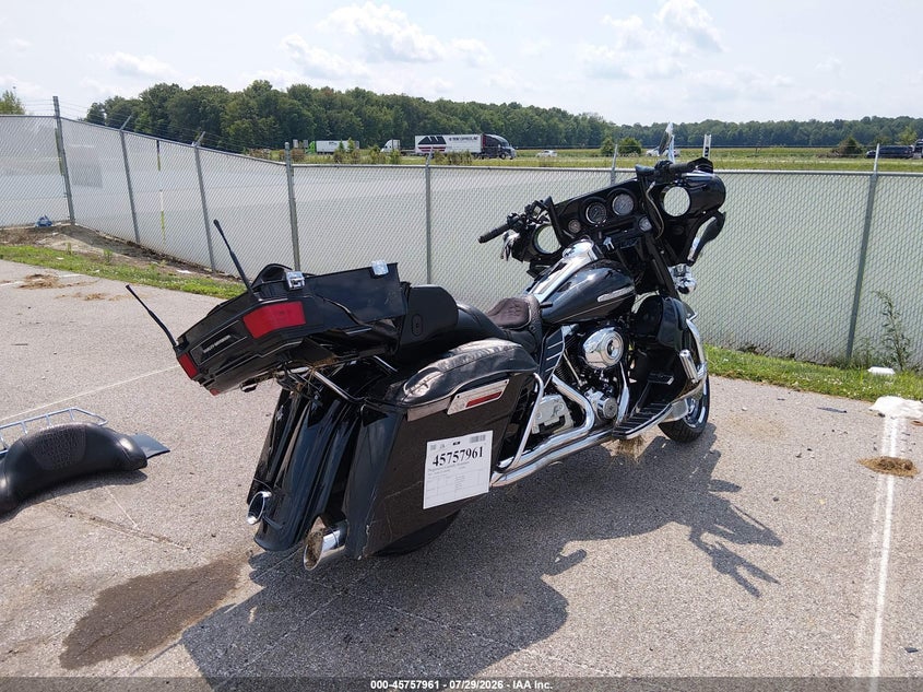 HARLEY-DAVIDSON FLHTK 2013