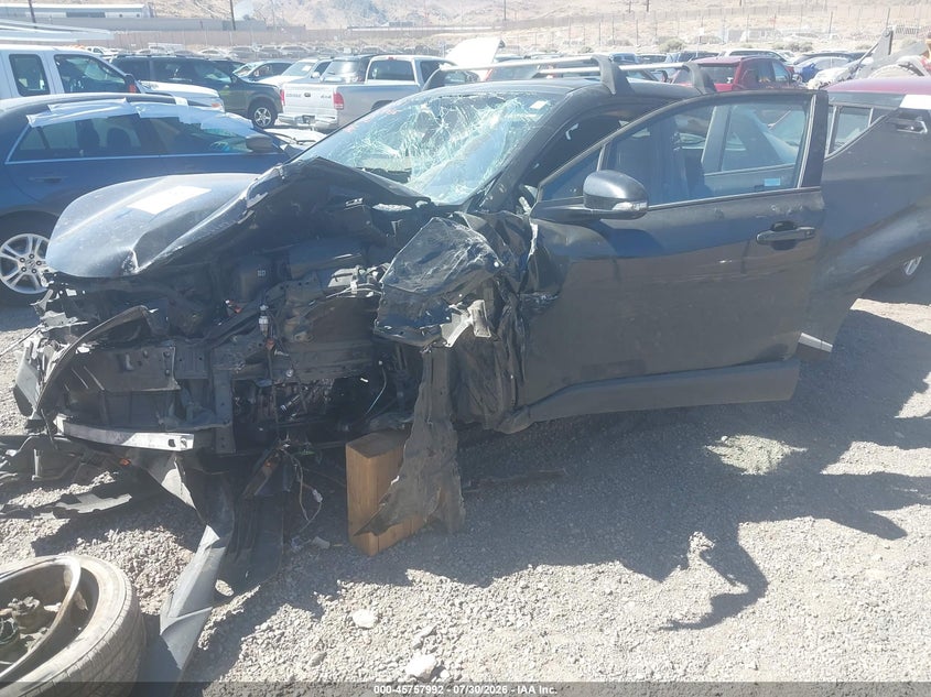 Vin: nmtkhmbx7jr039748, lot: 46256714, toyota c-hr xle 20182