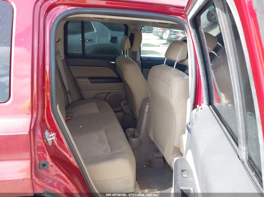 2014 JEEP PATRIOT auction photo 8