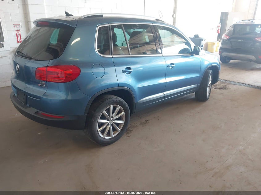 Vin: wvgsv7ax5hk029150, lot: 46256883, volkswagen tiguan 2.0t wolfsburg edition 20174