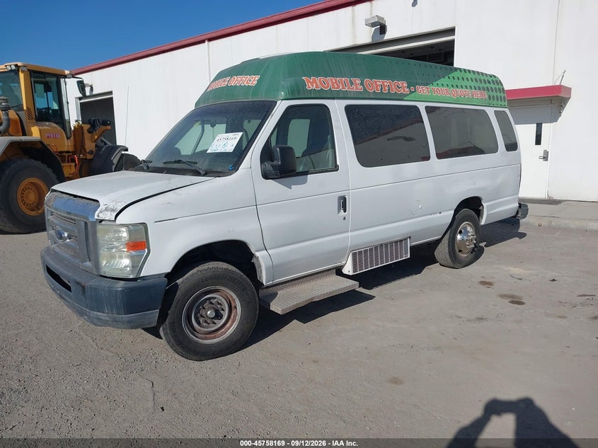 2013 FORD E-350 SUPER DUTY — zdjęcie 2