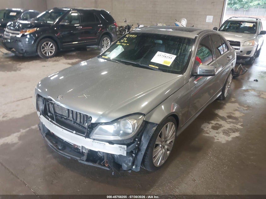 2013 MERCEDES-BENZ C 300 auction photo 2