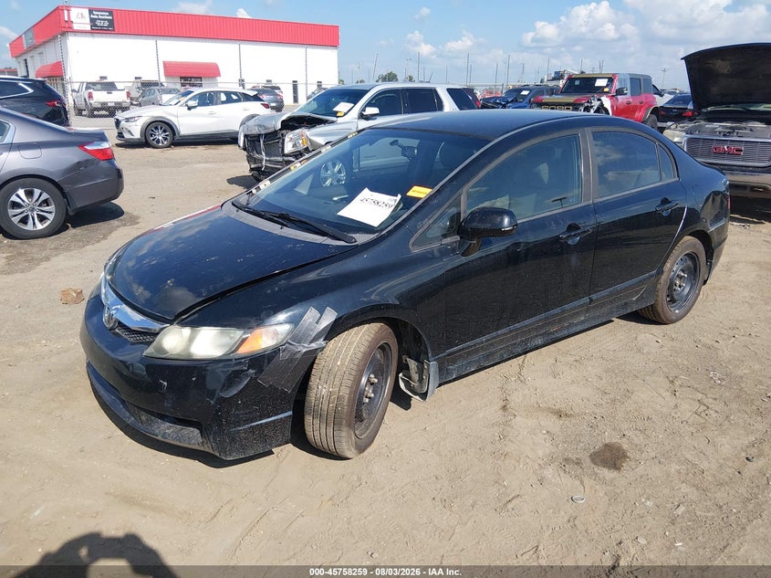2009 Honda Civic, Left & Right Side, IAAI, VIN 19XFA16509E043998 — photo 2