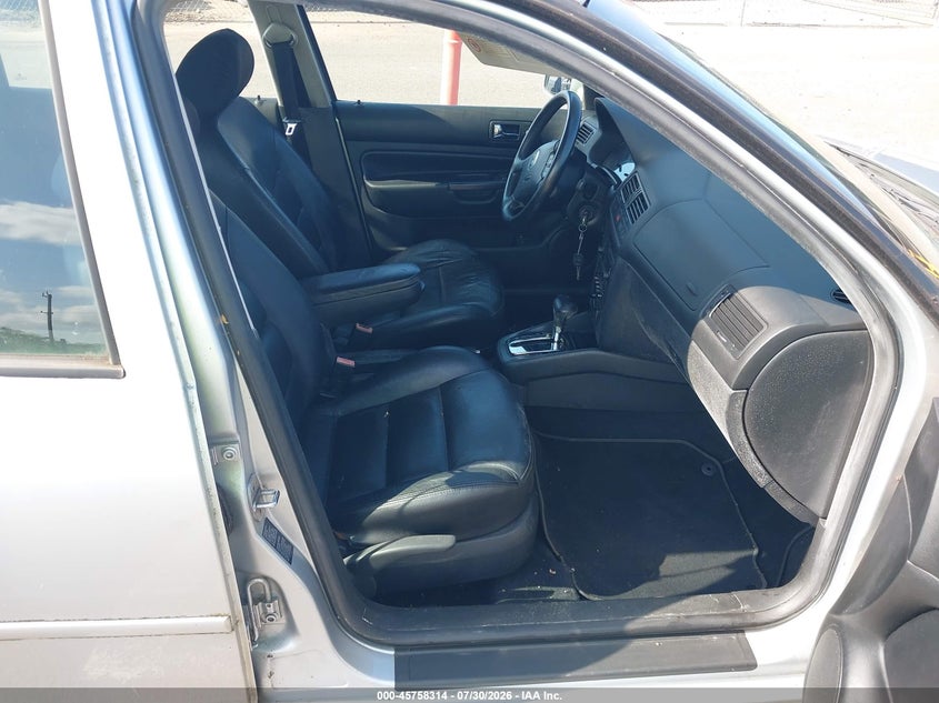 2002 VOLKSWAGEN JETTA auction photo 5