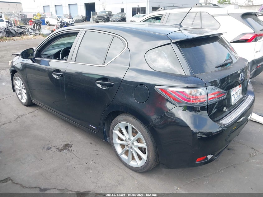 Vin: jthkd5bh1d2162547, lot: 46257123, lexus ct 200h 20133