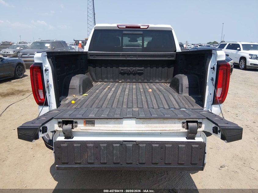 GMC SIERRA 1500 - zdjęcie 17