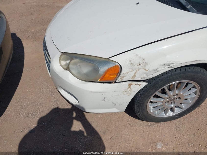 2006 CHRYSLER SEBRING auction photo 6