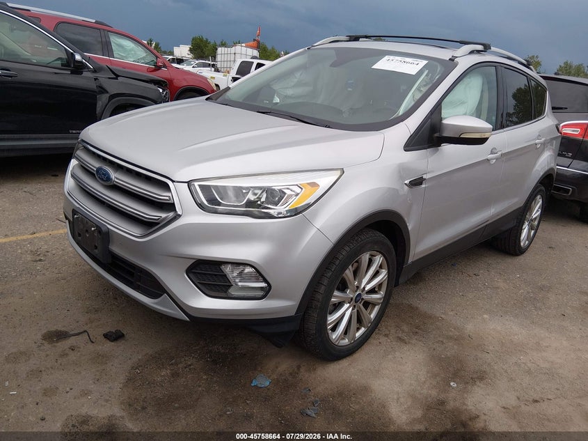 Vin: 1fmcu9j93hud36941, lot: 46257386, ford escape titanium 20172