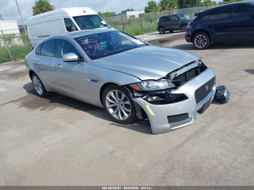 Vin: sajbj4fxxlcy86317, lot: 46257473, jaguar xf 25t premium awd automatic 2020 img_1
