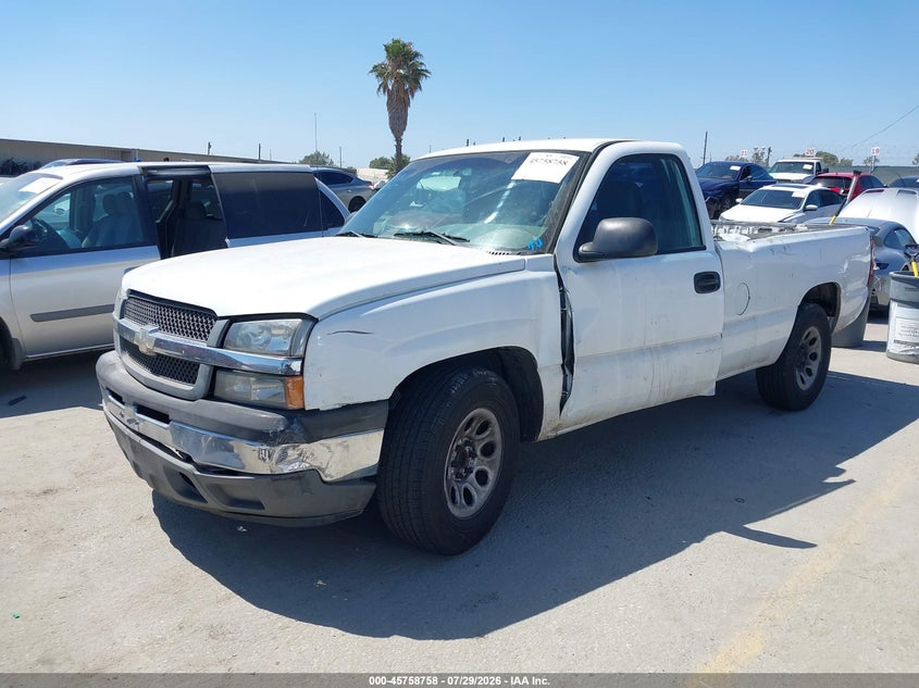 2005 Chevrolet Silverado, Theft Recovery, IAAI, VIN 1GCEC14X15Z251610 — photo 2