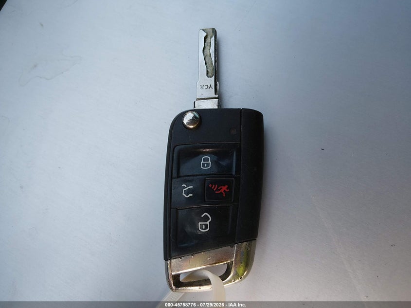 VOLKSWAGEN GOLF GTI 2017 VIN 3VW547AU2HM073641