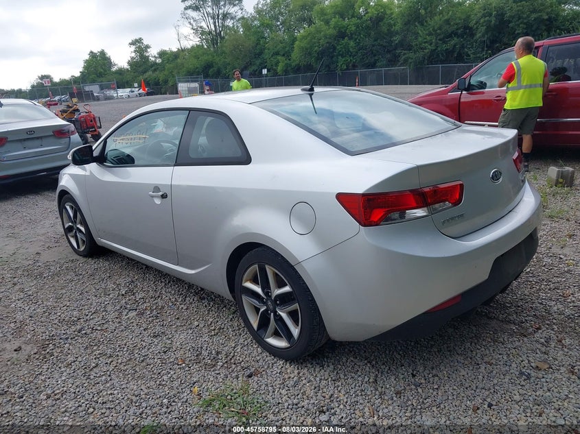 2010 KIA FORTE KOUP auction photo 3
