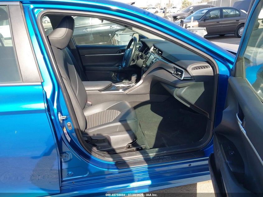 2018 TOYOTA CAMRY auction photo 5