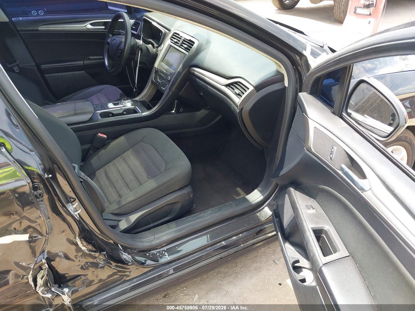 2020 FORD FUSION auction photo 5