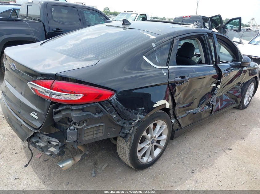 2020 FORD FUSION auction photo 6