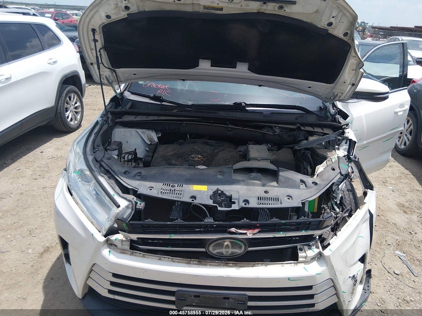 TOYOTA HIGHLANDER - zdjęcie 10