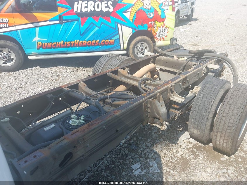 2013 CHEVROLET SILVERADO 3500HD CHASSIS auction photo 6