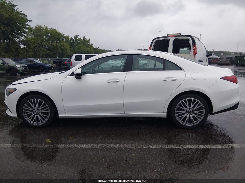 Фото 14 - MERCEDES-BENZ CLA 250