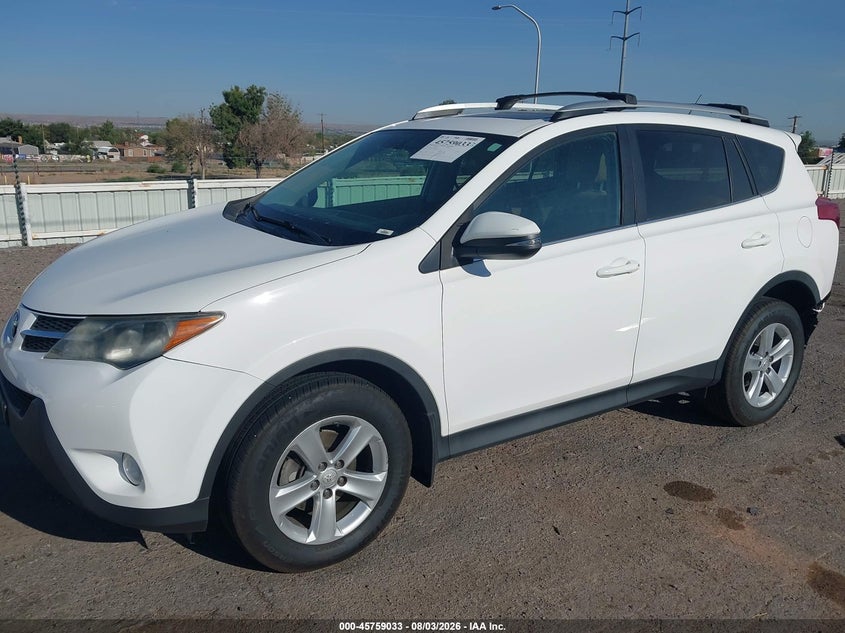 2013 Toyota RAV 4, Rear, IAAI, VIN 2T3RFREV2DW122309 — photo 2