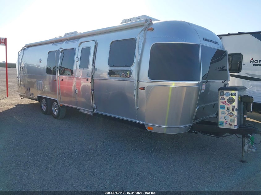 2021 AIRSTREAM FLYING CLOUD auction photo 1
