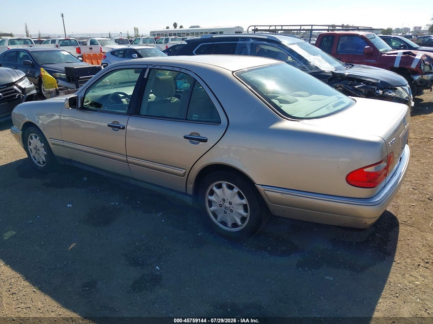 1999 MERCEDES-BENZ E 320 auction photo 3