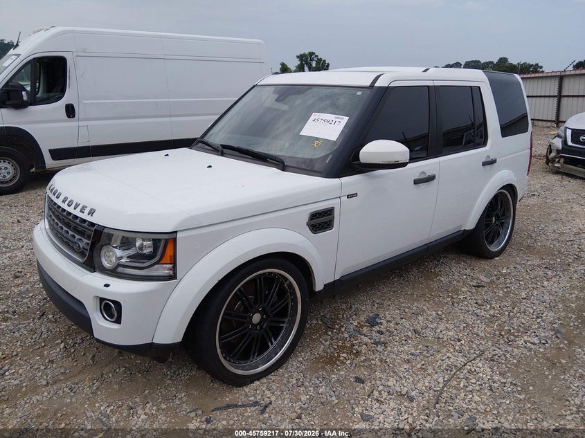 2015 LAND ROVER LR4 auction photo 2
