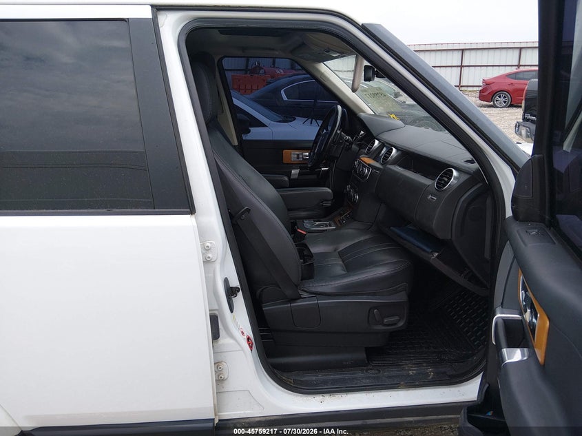 2015 LAND ROVER LR4 auction photo 5