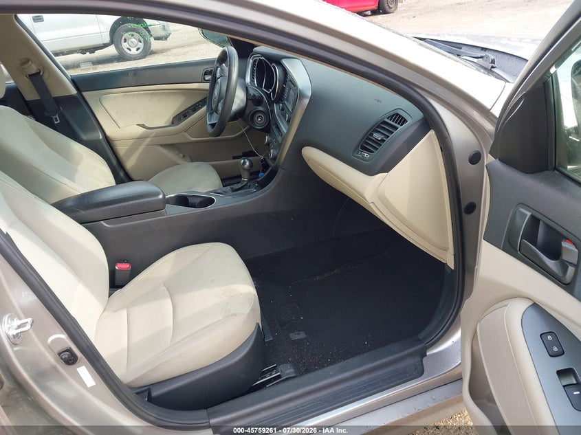 2014 KIA OPTIMA auction photo 5