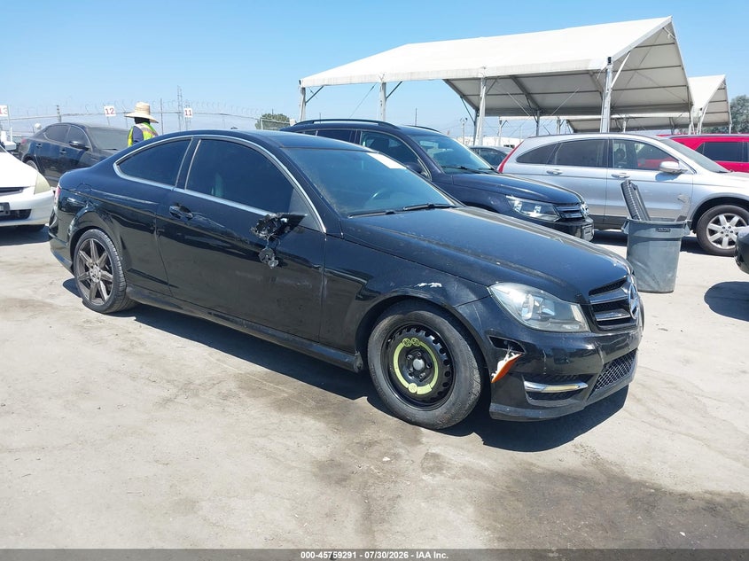 Vin: wddgj4hb8fg436402, lot: 46258013, mercedes-benz c 250 2015 img_1