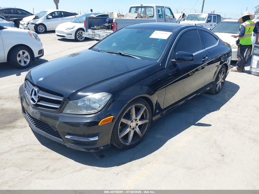 Vin: wddgj4hb8fg436402, lot: 46258013, mercedes-benz c 250 20152
