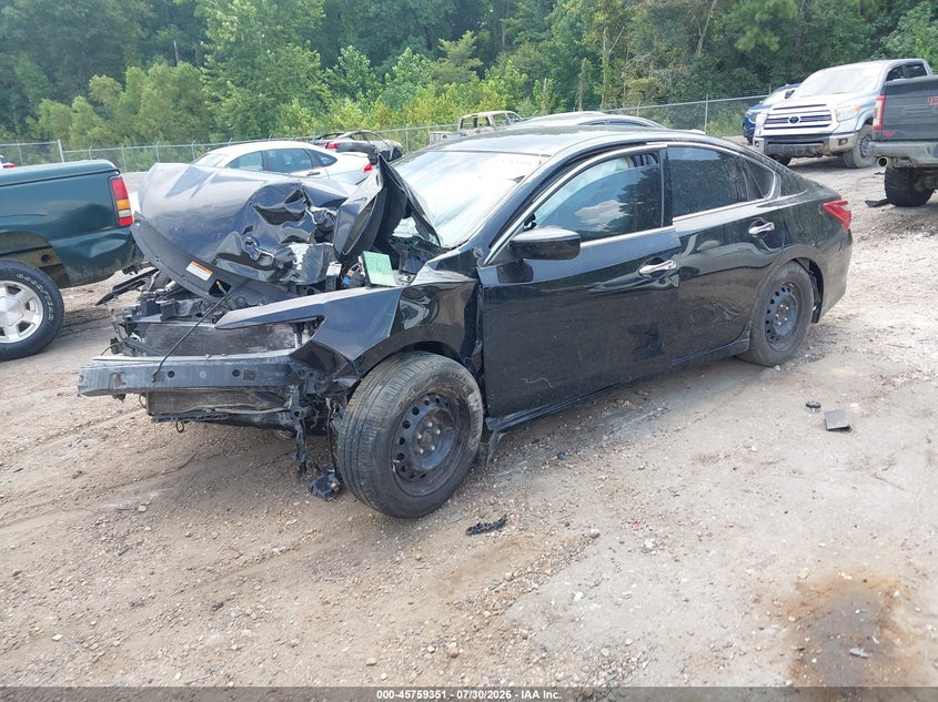 2018 NISSAN ALTIMA auction photo 2