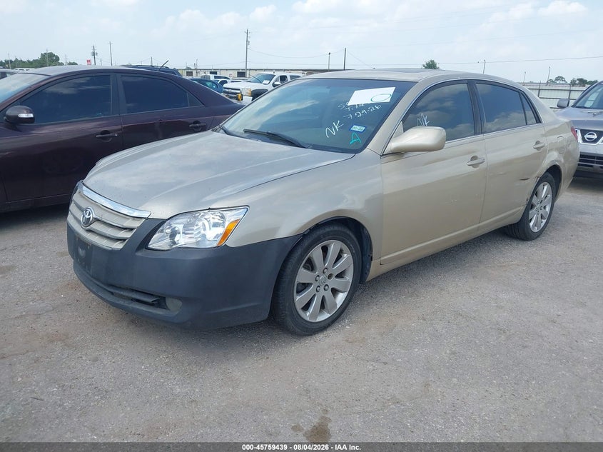 2005 Toyota Avalon, Обычный износ, IAAI, VIN 4T1BK36B35U049038 — фото 2