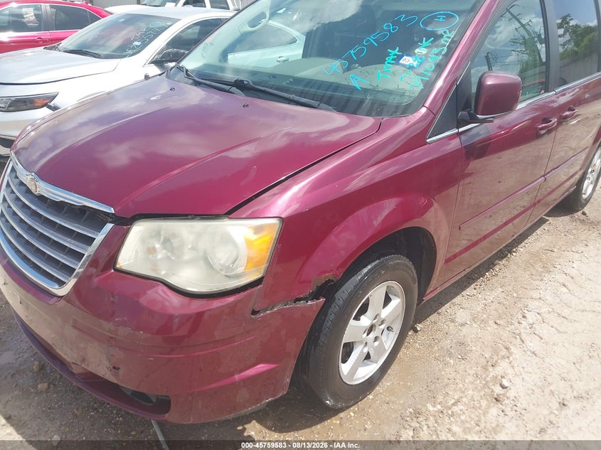 2008 CHRYSLER TOWN & COUNTRY auction photo 6