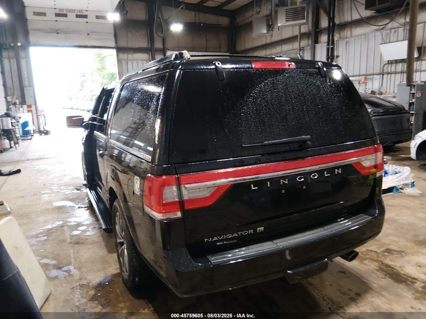 2017 LINCOLN NAVIGATOR L auction photo 3