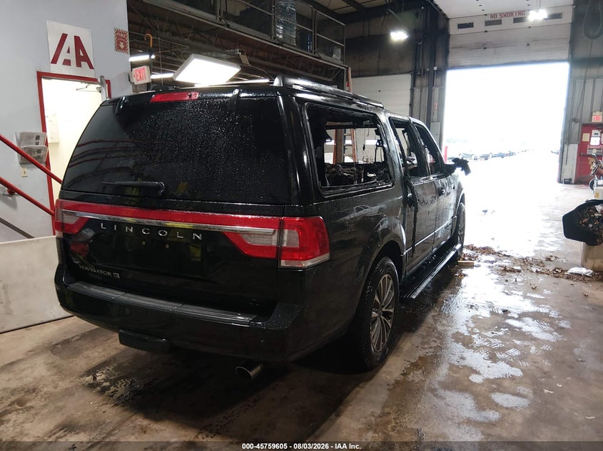2017 LINCOLN NAVIGATOR L auction photo 4
