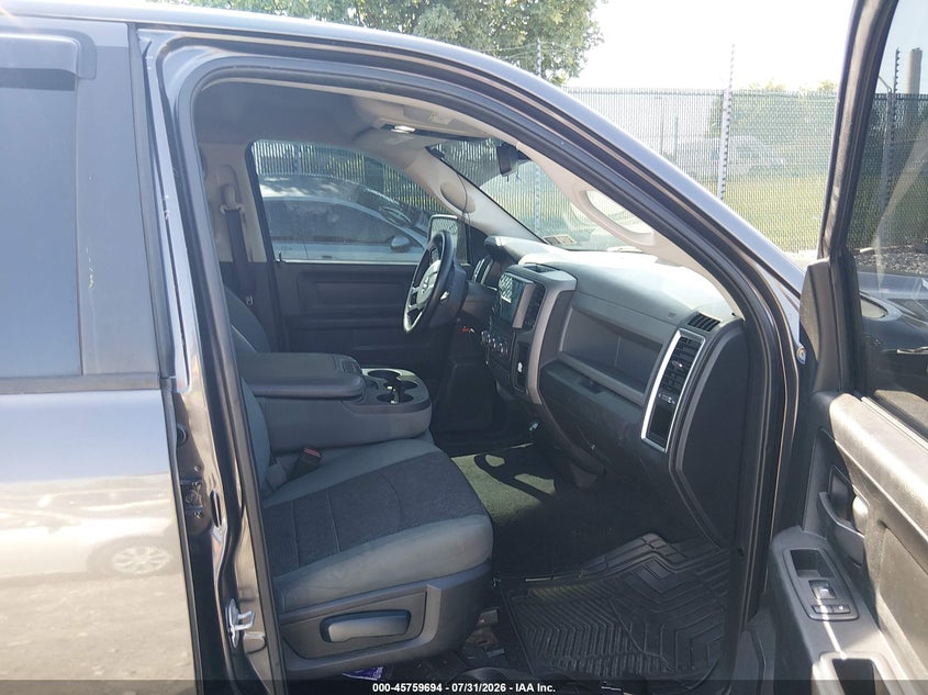 2016 RAM 1500 auction photo 5