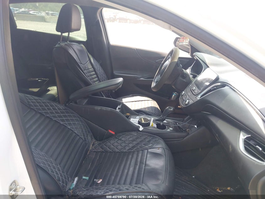 2016 CHEVROLET MALIBU HYBRID auction photo 5