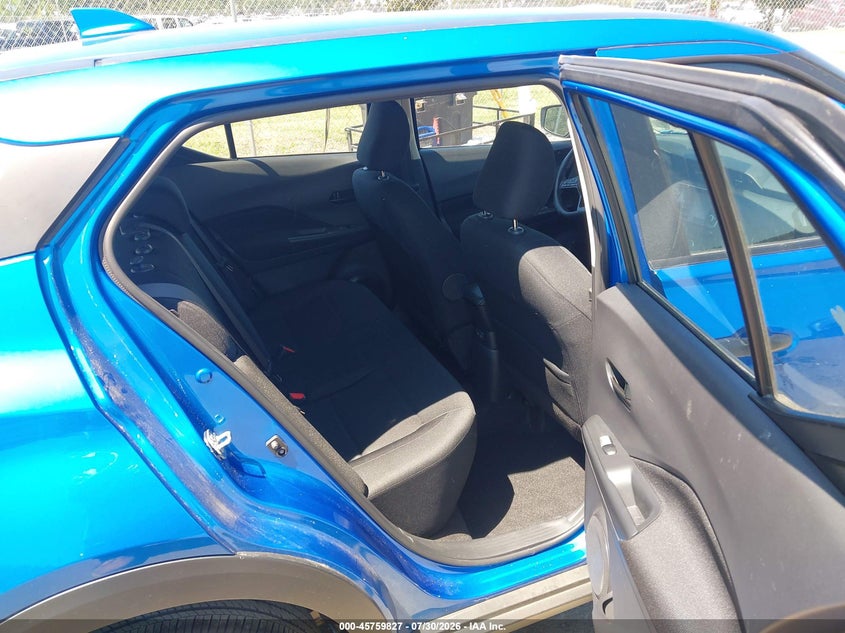 2025 NISSAN KICKS PLAY auction photo 8