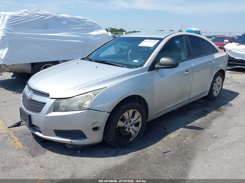 2014 CHEVROLET CRUZE auction photo 2