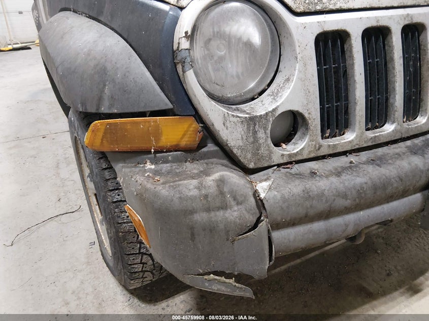 2005 JEEP LIBERTY auction photo 6