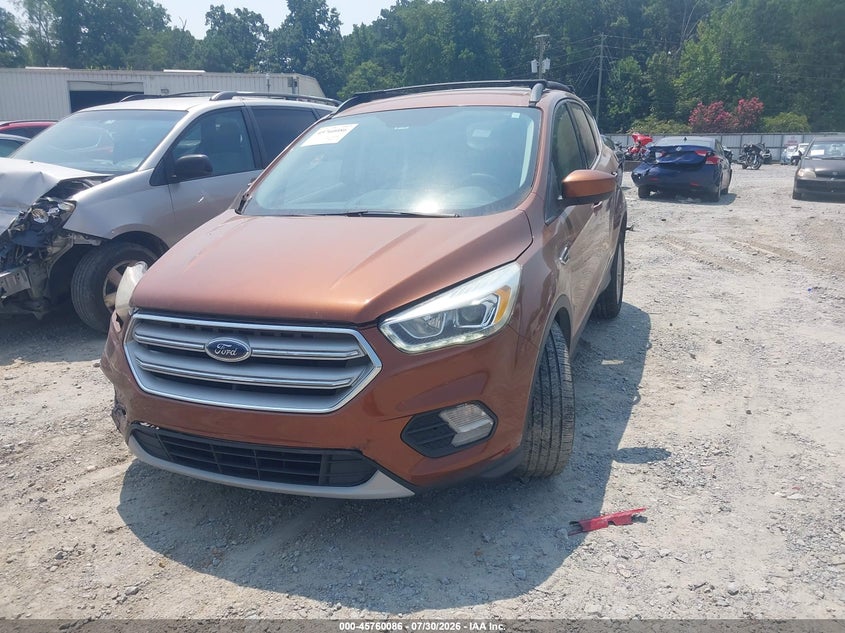 Vin: 1fmcu0gd6hub77677, lot: 46258835, ford escape se 20172